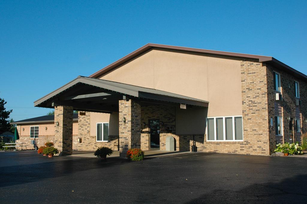 North Star Hotel Pictured Rocks Munising Esterno foto