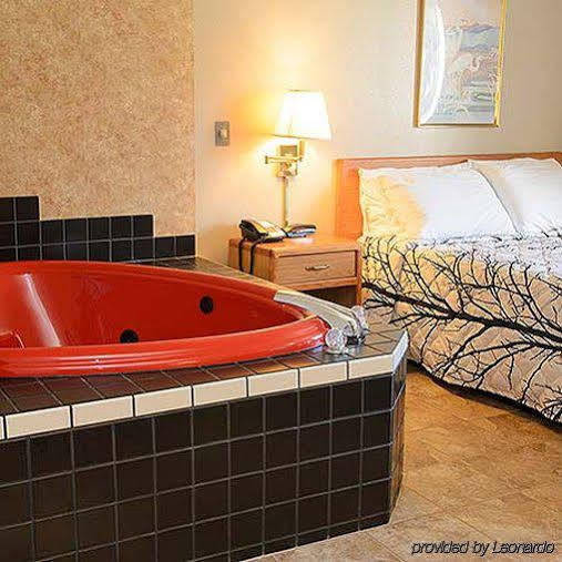 North Star Hotel Pictured Rocks Munising Esterno foto